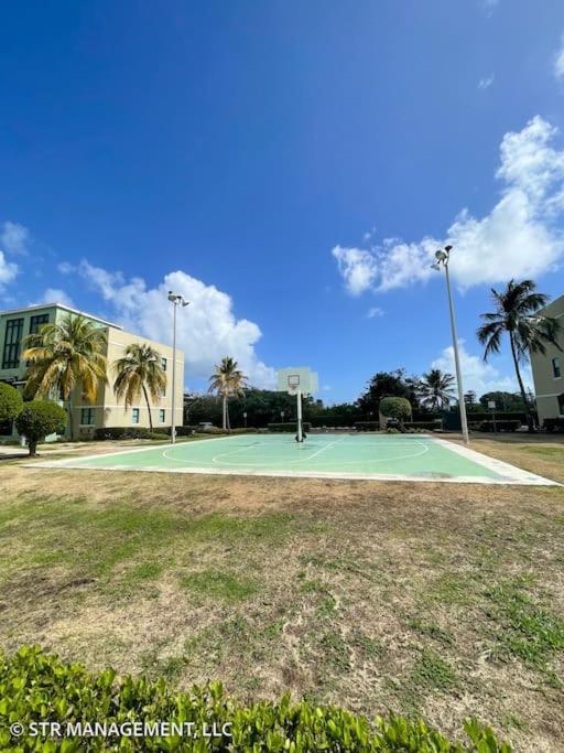 Upscale Condo At Aquatika Beach & Vacation Villas Loiza Eksteriør billede