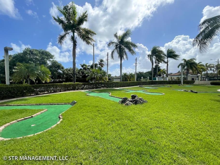 Upscale Condo At Aquatika Beach & Vacation Villas Loiza Eksteriør billede